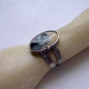 Merlinit gyűrű - Meska.hu