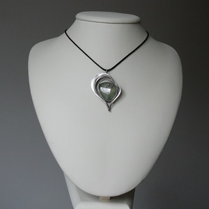 Prehnit szív medál - ékszer - nyaklánc - medálos nyaklánc - Meska.hu