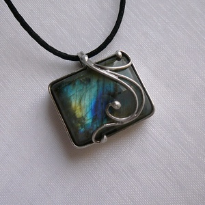 Labradorit medál - ékszer - nyaklánc - medál - Meska.hu