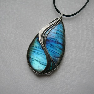 Labradorit medál - Meska.hu