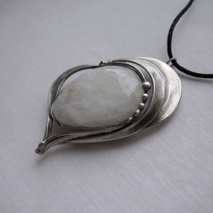 Holdkő szív medál, Ékszer, Nyaklánc, Medálos nyaklánc, Ékszerkészítés, Fémmegmunkálás, MESKA