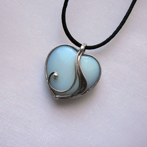 Opalit mini szív medál - ékszer - gyűrű - szoliter gyűrű - Meska.hu