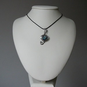 Pávakagyló violinkulcs medál - ékszer - nyaklánc - medálos nyaklánc - Meska.hu