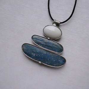 Kianit medál - ékszer - nyaklánc - medálos nyaklánc - Meska.hu