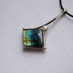 Labradorit medál - ékszer - nyaklánc - medál - Meska.hu