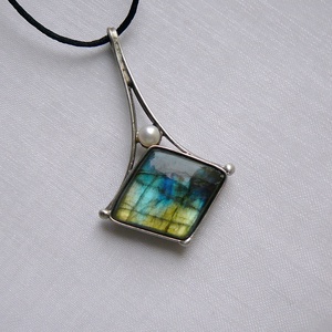 Labradorit medál - Meska.hu