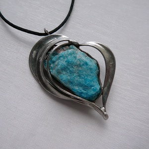 Apatit szív medál - ékszer - nyaklánc - medálos nyaklánc - Meska.hu