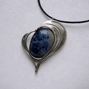 Szodalit szív medál - ékszer - fülbevaló - lógó fülbevaló - Meska.hu