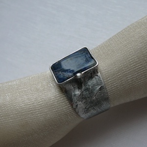 Szodalit gyűrű, Ékszer, Gyűrű, Szoliter gyűrű, Ékszerkészítés, Fémmegmunkálás, MESKA