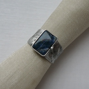 Szodalit gyűrű - ékszer - gyűrű - szoliter gyűrű - Meska.hu