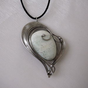 Hemimorfit szív medál - ékszer - nyaklánc - medál - Meska.hu