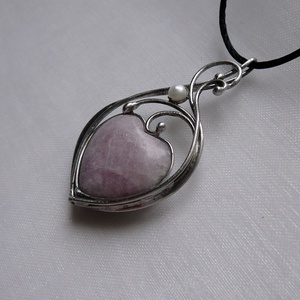 Lepidolit szív medál, Ékszer, Nyaklánc, Medálos nyaklánc, Ékszerkészítés, Fémmegmunkálás, MESKA