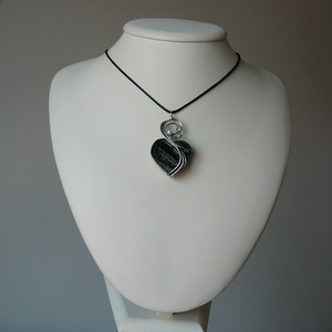 Fekete turmalin szív medál - ékszer - nyaklánc - medálos nyaklánc - Meska.hu