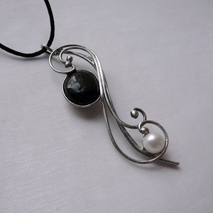 Fekete turmalin medál, Ékszer, Nyaklánc, Medálos nyaklánc, Ékszerkészítés, Fémmegmunkálás, MESKA