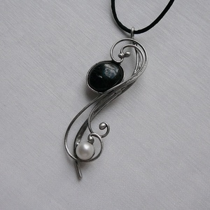 Fekete turmalin medál - ékszer - nyaklánc - medálos nyaklánc - Meska.hu