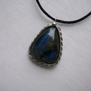 Labradorit medál - ékszer - nyaklánc - medál - Meska.hu