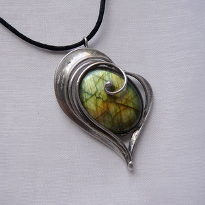 Labradorit szív medál, Ékszer, Nyaklánc, Medál, Ékszerkészítés, Fémmegmunkálás, MESKA