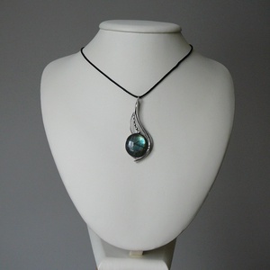 Labradorit medál - ékszer - nyaklánc - medál - Meska.hu