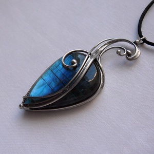 Labradorit medál - ékszer - nyaklánc - medál - Meska.hu