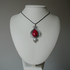 Jáde virág medál - ékszer - nyaklánc - medálos nyaklánc - Meska.hu