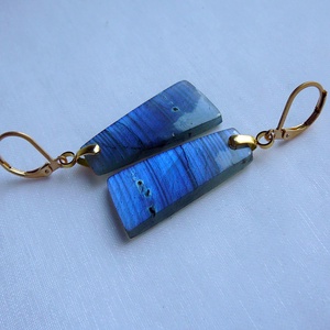 Labradorit fülbevaló - ékszer - fülbevaló - lógó csepp fülbevaló - Meska.hu