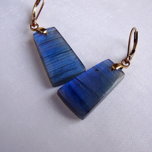 Labradorit fülbevaló - ékszer - fülbevaló - lógó csepp fülbevaló - Meska.hu