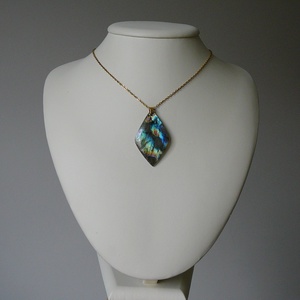 Labradorit medálos nyaklánc - ékszer - nyaklánc - medálos nyaklánc - Meska.hu