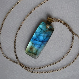 Labradorit medálos nyaklánc - ékszer - nyaklánc - medálos nyaklánc - Meska.hu