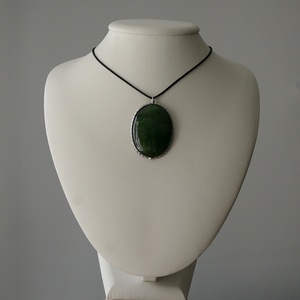 Nefrit medál - ékszer - nyaklánc - medálos nyaklánc - Meska.hu