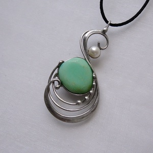 Krizopráz medál - ékszer - nyaklánc - medálos nyaklánc - Meska.hu