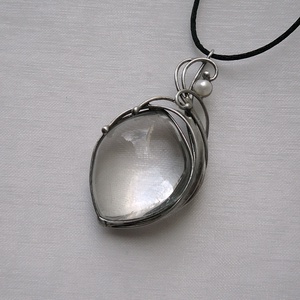 Hegyikristály medál - ékszer - nyaklánc - medálos nyaklánc - Meska.hu