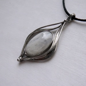 Holdkő medál - Meska.hu