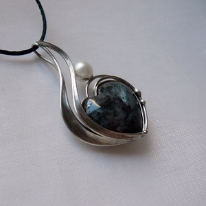 Fekete labradorit medál - Meska.hu