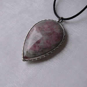 Rubellit csepp medál - ékszer - nyaklánc - medálos nyaklánc - Meska.hu