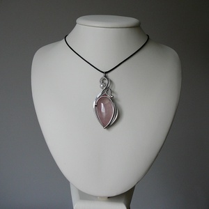 Rózsakvarc medál - ékszer - nyaklánc - medálos nyaklánc - Meska.hu