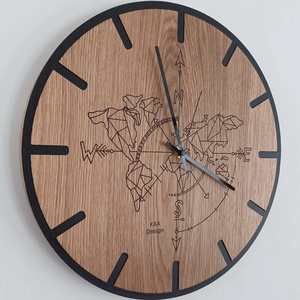 Falióra tömör tölgyfából világtérkép mintával - otthon & életmód - dekoráció - fali és függő dekoráció - falióra & óra - Meska.hu
