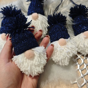 Kézműves karcsonyi manók - sötétkék csillogós - karácsony - karácsonyi lakásdekoráció - karácsonyfadíszek - Meska.hu
