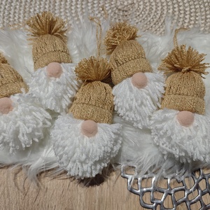 Kézműves karcsonyi manók - arany csillogós , Karácsony, Karácsonyi lakásdekoráció, Karácsonyfadíszek, Mindenmás, MESKA