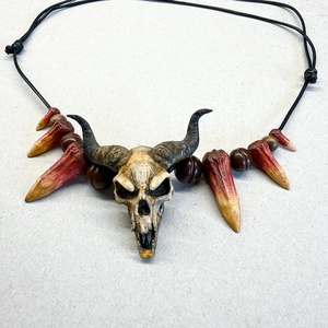 Ragnarök Démon Koponya Nyaklánc - Bestia Amulett, kézzel festett, állítható - Meska.hu