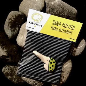 Kavics kitűző - ékszer - kitűző és bross - kitűző - Meska.hu