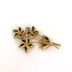 Vintage kitűző, régi BROSS az 1980-as évekből, gyönyörű elegáns strasszos kitűző, pin szövetkabátra, blúzra,  blézerre - ékszer - kitűző és bross - kitűző - Meska.hu
