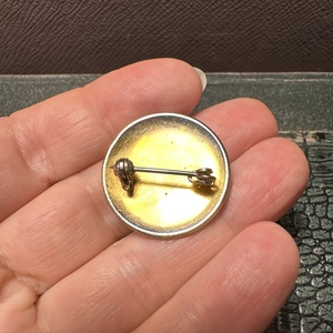 24 karát aranyozott Damascene kitűző vintage damaszkén bross, Toledó spanyol ékszer, aranyozott kézműves bross - ékszer - kitűző és bross - kitűző - Meska.hu