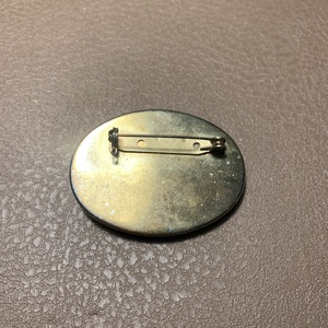 Holdköves Vintage BROSS az 1980-as évekből, gyönyörű elegáns strasszos iparművész kitűző, pin szövetkabátra, blúzra  - ékszer - kitűző és bross - kitűző - Meska.hu