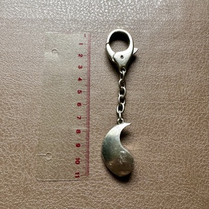 Yin vagy Yang kulcstartó, vintage kulcstartó a 80-as évekből, régi kulcskarika, kulcs tartó  - táska & tok - kulcstartó & táskadísz - kulcstartó - Meska.hu
