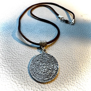 Férfi vagy UNISEX nyaklánc Phaistos disc, atik görög érme valódi bőr láncon: 48 cm, vintage nyaklánc férfiaknak - ékszer - nyaklánc - medál nélküli nyaklánc - Meska.hu