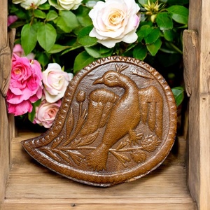 Bőrből készült Vintage BROSS az 1960-as évekből, gyönyörű elegáns strasszos kitűző, pin szövetkabátra, blúzra,  blézerre, Ékszer, Kitűző és Bross, Kitűző, Ékszerkészítés, MESKA