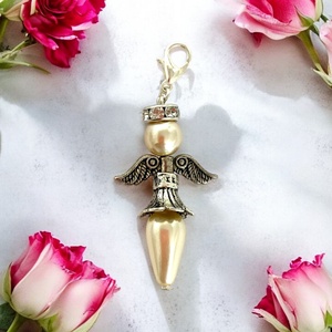 Angyal, angyalka, őrangyal, angyal charm, angyal dísz, angyalos kulcstartó, táskadísz, ajándék angyalka tündér, Ékszer, Karkötő, Charm karkötő, Ékszerkészítés, MESKA