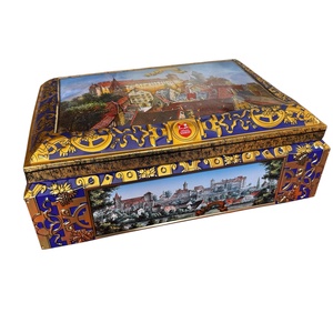 Hatalmas retro fém doboz, régi festett kekszes doboz, pléh láda, varrós doboz, ékszeres vagy kincses láda, Ékszer, Ékszertartó, Ékszerdoboz, Ékszerkészítés, MESKA