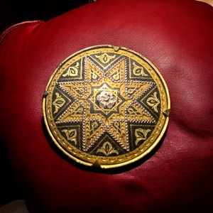 24 karát aranyozott Toledói Damascene kitűző vintage damaszkén bross, Toledó spanyol ékszer, Ékszer, Kitűző és Bross, Kitűző, Ékszerkészítés, MESKA