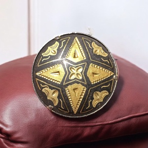 24 karát aranyozott Damascene kitűző vintage damaszkén bross, Toledó spanyol ékszer, aranyozott kézműves bross, Ékszer, Kitűző és Bross, Kitűző, Ékszerkészítés, MESKA